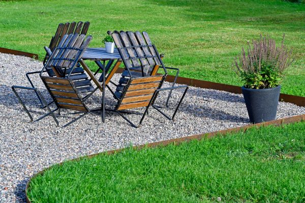 Metal Edging Installation in Naples