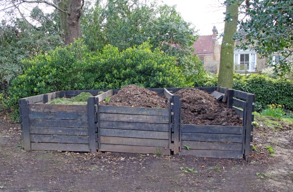 Compost Delivery Service in Naples